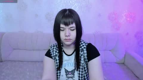 Claire Faers online show from May 13, 2:42 am