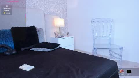 Claire Miller online show from November 5, 4:34 am