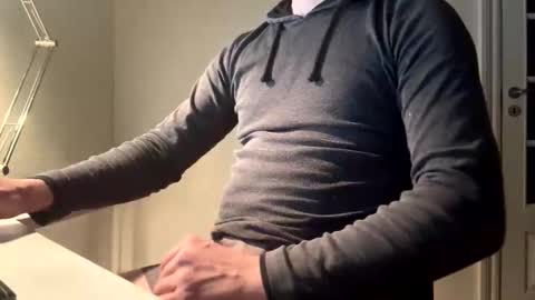 clamshive7 online show from October 27, 3:43 am