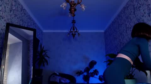 Snapshot of clara_bendover chatting on January 29, 7:22 pm Clara online show from January 29, 7:22 pm