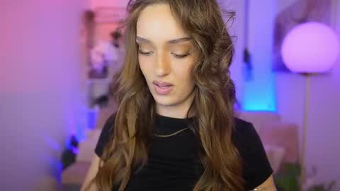 Snapshot of clara_smile chatting on December 19, 7:54 pm Clara smile online show from December 19, 7:54 pm