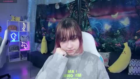 Snapshot of clarabenson chatting on January 9, 8:21 pm clarabenson online show from January 9, 8:21 pm