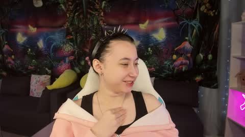 Snapshot of clarabenson chatting on April 7, 10:42 pm clarabenson online show from April 7, 10:42 pm