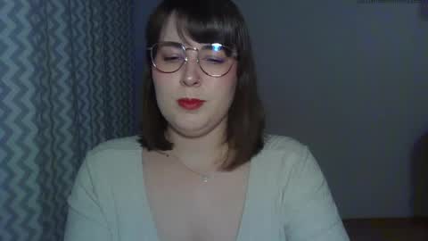 Clara online show from April 29, 5:41 pm