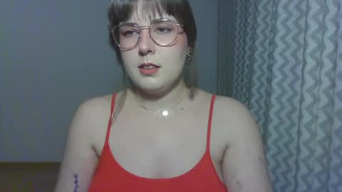 Snapshot of claralovely chatting on June 24, 8:19 pm Clara online show from June 24, 8:19 pm