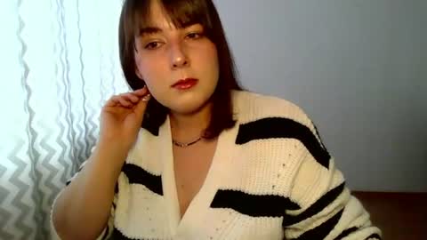 Snapshot of claralovely chatting on July 11, 9:34 am Clara online show from July 11, 9:34 am