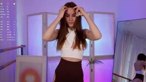 Claire online show from April 25, 1:52 pm