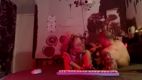 Snapshot of clarenceworley69 chatting on March 20, 3:33 am TrueRomanceSluts online show from March 20, 3:33 am