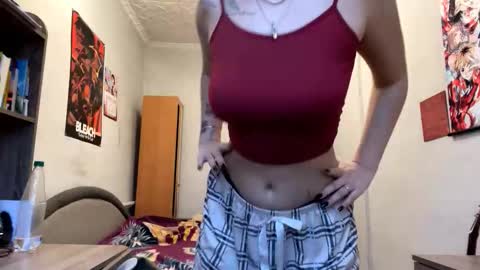 Karolina online show from March 11, 2:12 pm