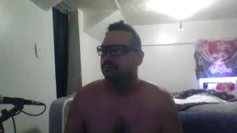 clark_kent1986 online show from April 21, 12:55 pm
