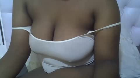 classy_zoey online show from October 7, 9:06 am