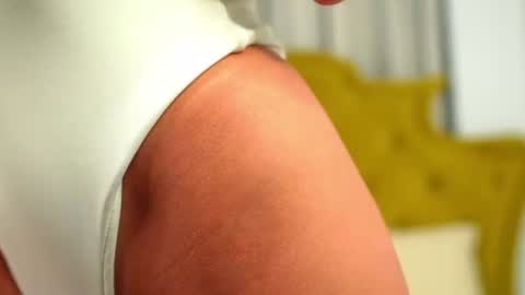 Snapshot of classybarby__ chatting on July 30, 10:31 pm Velma online show from July 30, 10:31 pm