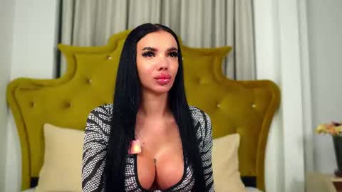 Snapshot of classybarby__ chatting on August 2, 7:34 pm Velma online show from August 2, 7:34 pm