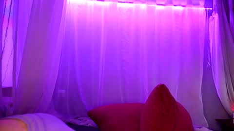 Claudia Cyberfox and Elon online show from February 21, 4:40 am