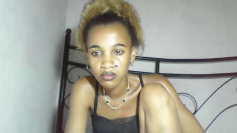 claudianne online show from May 1, 9:03 am