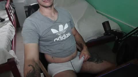 Snapshot of claudivando chatting on June 2, 10:28 am Claudio online show from June 2, 10:28 am
