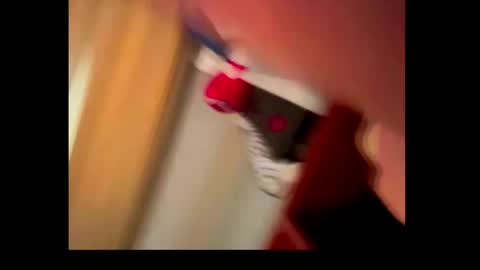 Snapshot of clementine75009 chatting on April 4, 11:51 am clementine75009 online show from April 4, 11:51 am