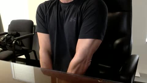 Snapshot of clemike69 chatting on December 1, 7:19 pm clemike69 online show from December 1, 7:19 pm