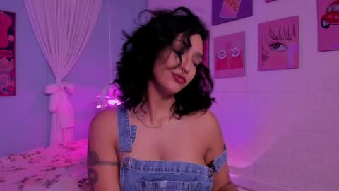 Snapshot of cleo_foxx chatting on May 26, 11:50 am Cleo online show from May 26, 11:50 am