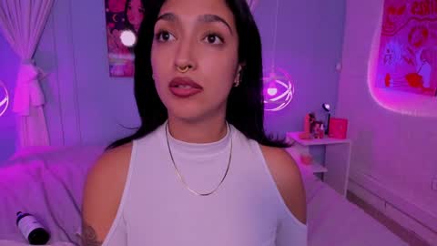 Snapshot of cleo_foxx chatting on June 3, 2:33 pm Cleo online show from June 3, 2:33 pm