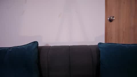 Snapshot of cleoember_ chatting on July 31, 4:12 am Cleo online show from July 31, 4:12 am
