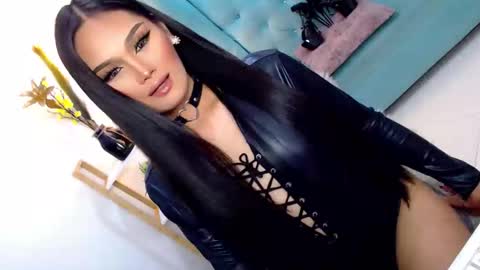 Snapshot of cleofex chatting on October 5, 12:53 am Cleo online show from October 5, 12:53 am