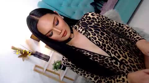 Snapshot of cleofex chatting on November 12, 11:03 pm Cleo online show from November 12, 11:03 pm