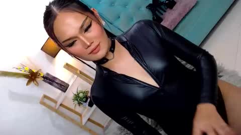 Snapshot of cleofex chatting on November 29, 11:52 pm Cleo online show from November 29, 11:52 pm