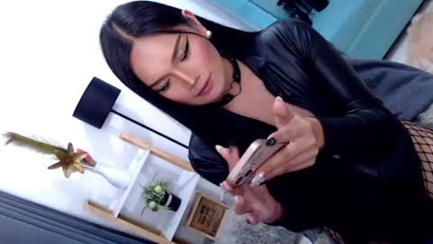 Cleo online show from June 25, 5:12 am