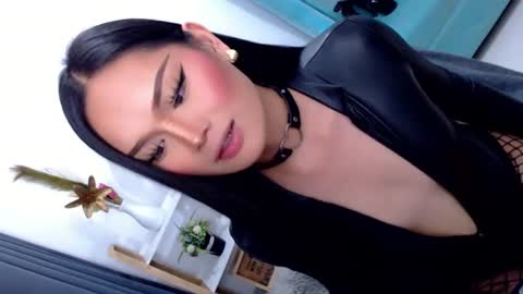 Cleo online show from June 25, 6:34 pm