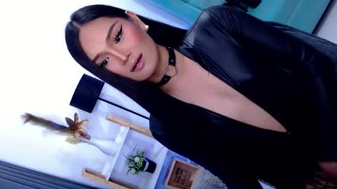 Cleo online show from June 27, 7:19 pm