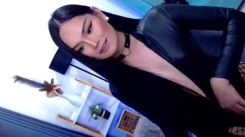 Cleo online show from June 29, 7:47 pm