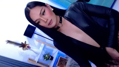Cleo online show from July 5, 9:44 pm