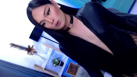 Cleo online show from July 8, 9:52 pm