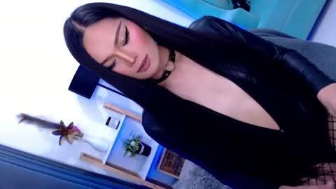 Cleo online show from July 29, 10:08 pm
