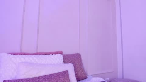 Snapshot of cleojhonson chatting on January 11, 7:49 am . Cleo Jhonson . online show from January 11, 7:49 am