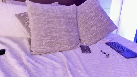 Snapshot of cleojhonson chatting on March 4, 11:08 am . Cleo Jhonson . online show from March 4, 11:08 am