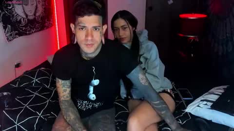 cleo y maikol online show from November 19, 9:15 pm