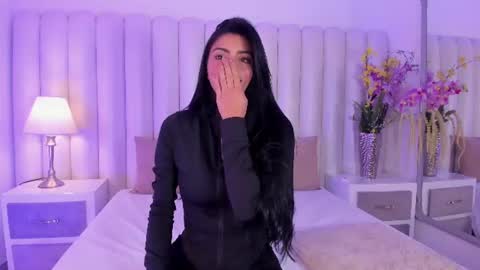 Snapshot of cleosteele_ chatting on July 11, 8:39 am CleoSteele online show from July 11, 8:39 am