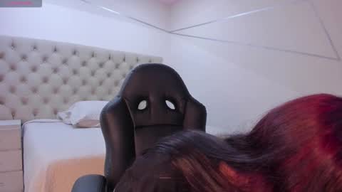 cleowhite_ online show from October 31, 8:10 pm