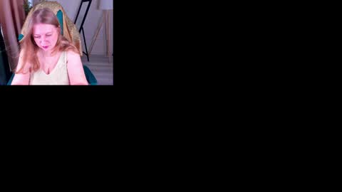 Snapshot of cleoxotie chatting on June 4, 1:11 am cleoxotie online show from June 4, 1:11 am