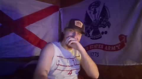 Snapshot of cleveykevil chatting on December 21, 3:52 pm cleveykevil online show from December 21, 3:52 pm