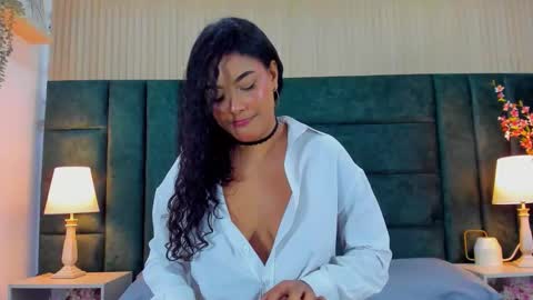 Snapshot of clhoee_miller chatting on March 20, 5:29 pm clhoee_miller online show from March 20, 5:29 pm