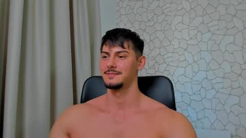 Snapshot of clintmasterss chatting on February 13, 9:41 am ClintMasterss online show from February 13, 9:41 am