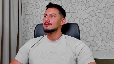 Snapshot of clintmasterss chatting on September 9, 7:19 am ClintMasterss online show from September 9, 7:19 am