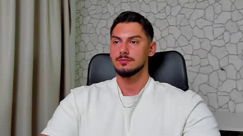 Snapshot of clintmasterss chatting on September 13, 4:45 am ClintMasterss online show from September 13, 4:45 am