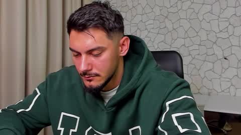 Snapshot of clintmasterss chatting on November 6, 6:36 am ClintMasterss online show from November 6, 6:36 am