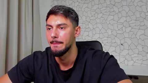 Snapshot of clintmasterss chatting on November 20, 8:03 am ClintMasterss online show from November 20, 8:03 am