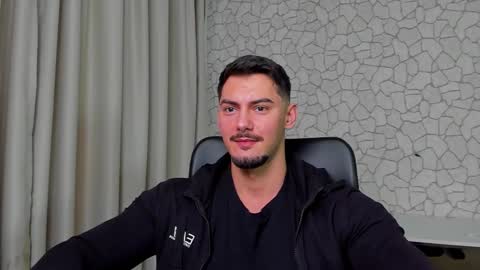 Snapshot of clintmasterss chatting on January 10, 6:37 am ClintMasterss online show from January 10, 6:37 am