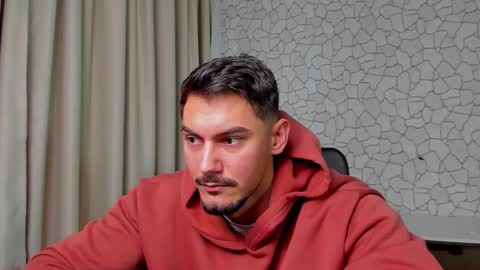 Snapshot of clintmasterss chatting on January 12, 6:51 am ClintMasterss online show from January 12, 6:51 am